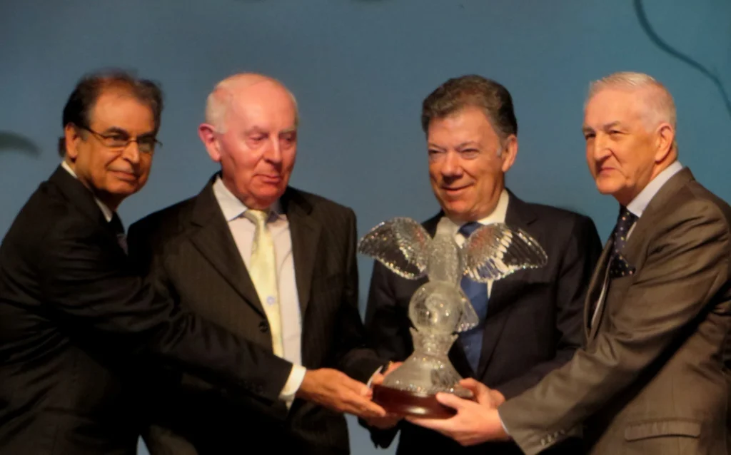 Juan Manuel Santos presented with Tipperary Peace Award